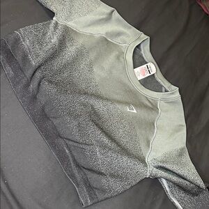 Gymshark Sweat Seamless Long Sleeve Crop Top in Black/Gray XL